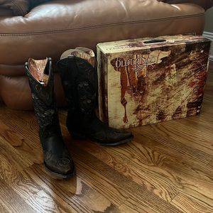 New with tags Old gringo 13” tall cowboy boots